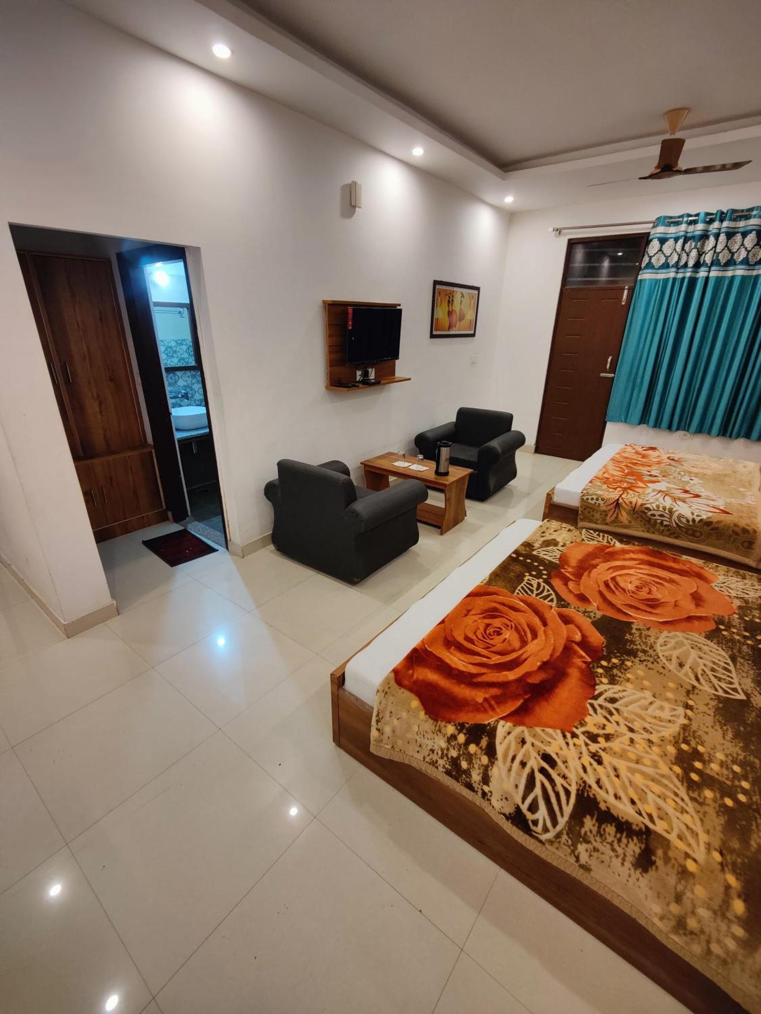 Alaknanda Motel & Restaurant Rudraprayāg Exterior foto